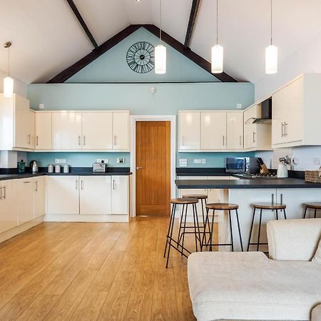 The Beach House - Fully Refurbed March 2024 Oystermouth Ngoại thất bức ảnh